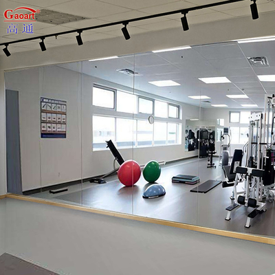 Decoración del hogar moderno Espejos de pared de gimnasio resistentes al agua con diseño de paneles de vidrio con estilo