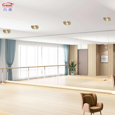 Espejo decorativo de salón de belleza moderno con diseño personalizado Color claro y espesor de 6 mm