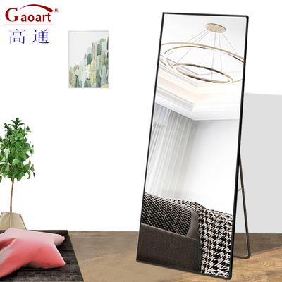 Espejo LED de piso de oro de longitud completa para tamaño personalizado y necesidades de decoración de paredes