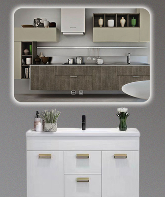 Diseño de espejo de vidrio de baño inteligente con luz de maquillaje retroiluminada y pared colgante impermeable