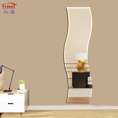 Crea un espacio elegante y funcional con nuestro espejo de vestimenta