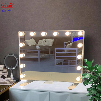 Transforma tu vanidad en un estudio de Hollywood con Hollywood Mirror