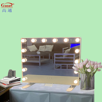 Transforma tu vanidad en un estudio de Hollywood con Hollywood Mirror