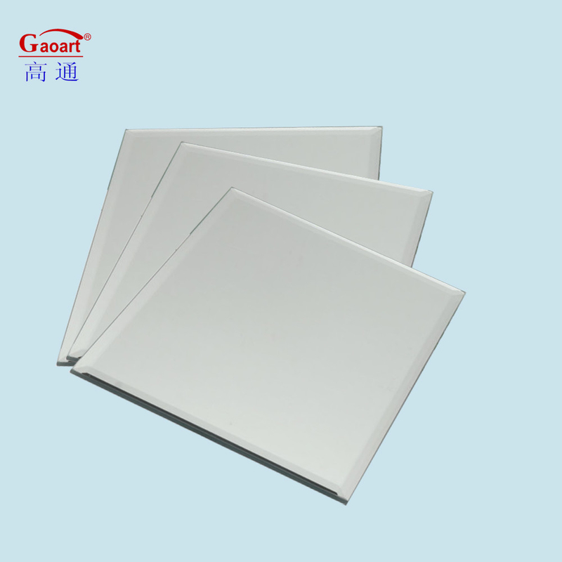 Espejo colgante de pared rectangular de estilo de diseño moderno con borde redondo y adhesivo bidireccional