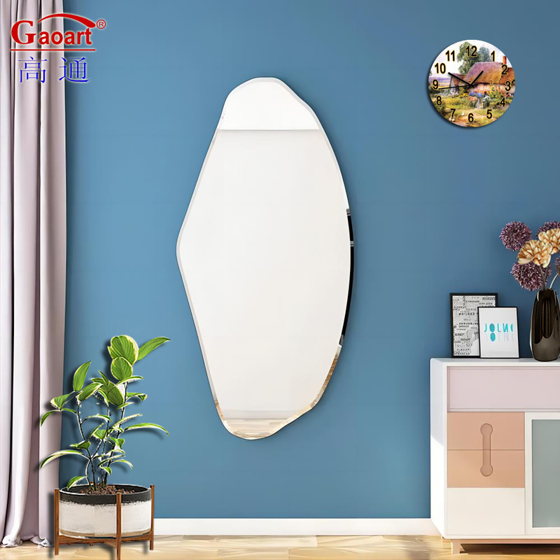 Mejore su decoración con nuestra colección de espejos de vestir asequibles